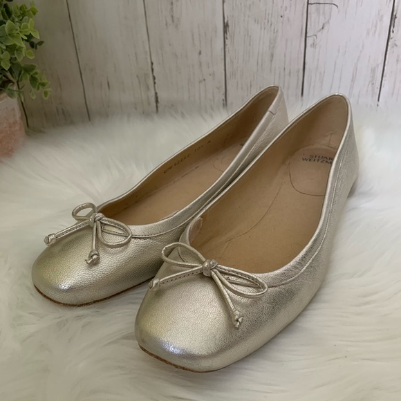 Stuart Weitzman Shoes - EUC Stuart Weitzman Silver Ballet Flats 10.5